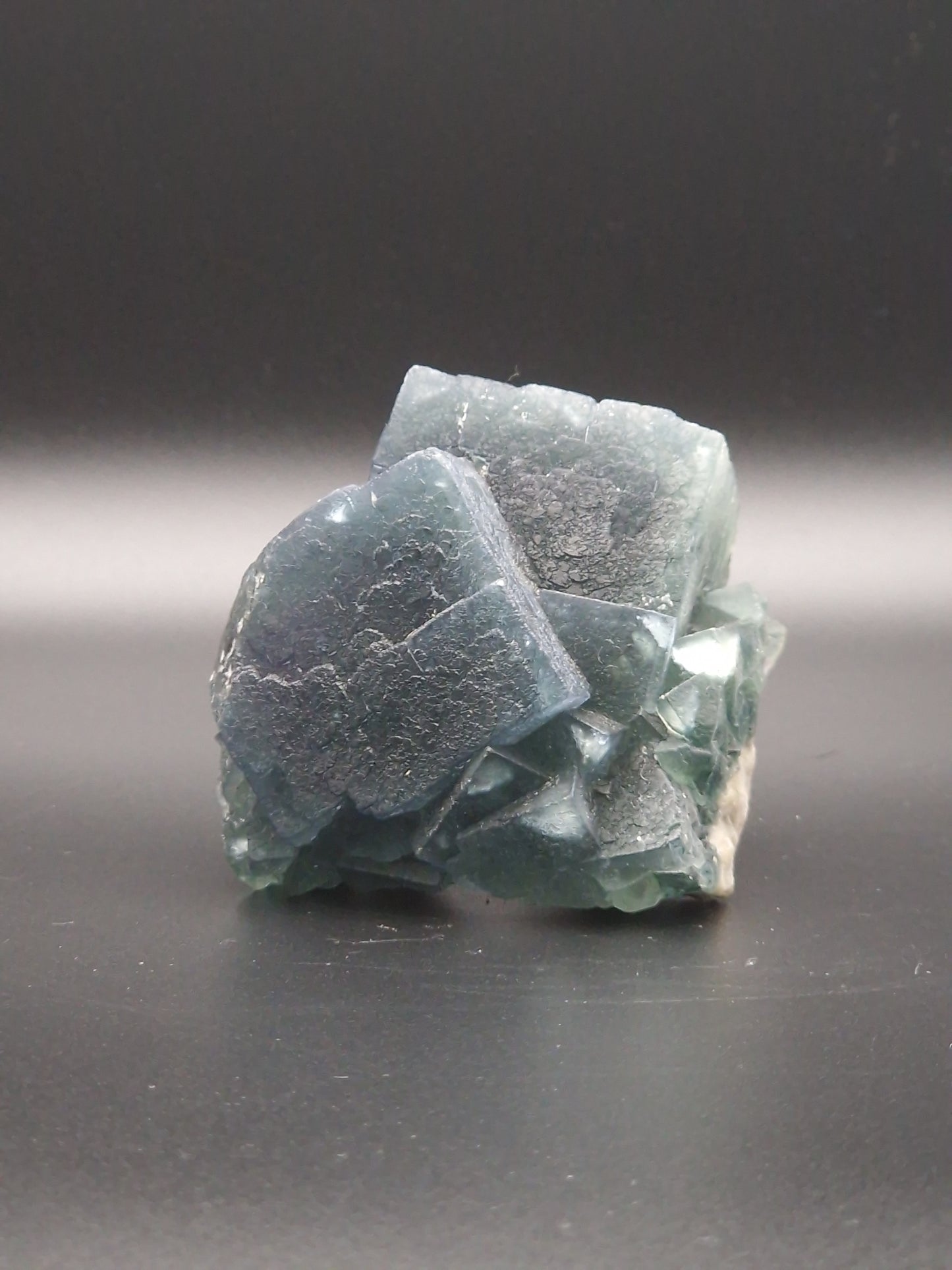 Fluorite avec fantome violet - Mylithovox 