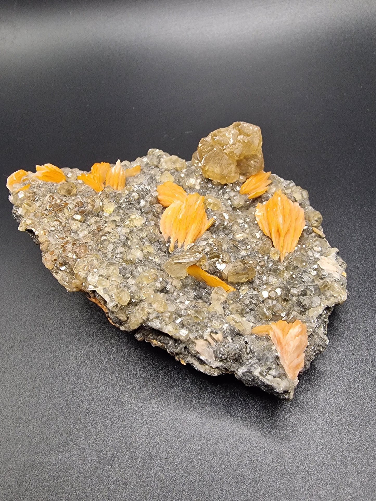 Barytine et calcite sur matrice - Mylithovox 