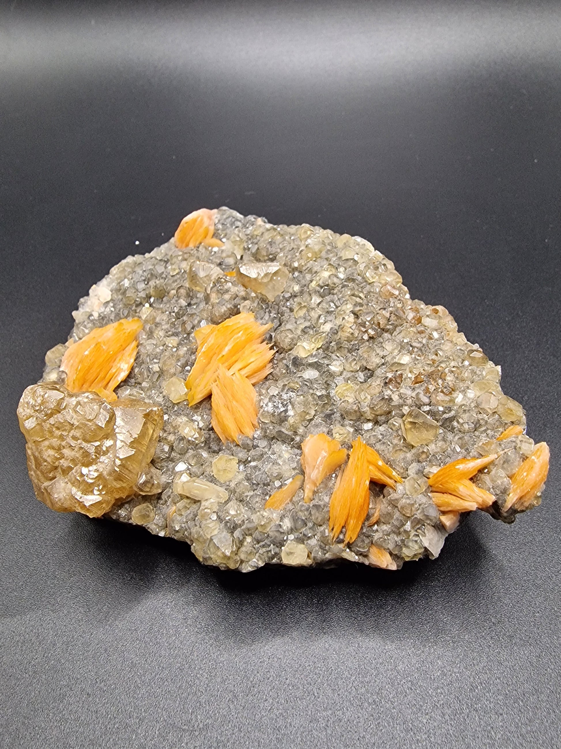 Barytine et calcite sur matrice - Mylithovox 