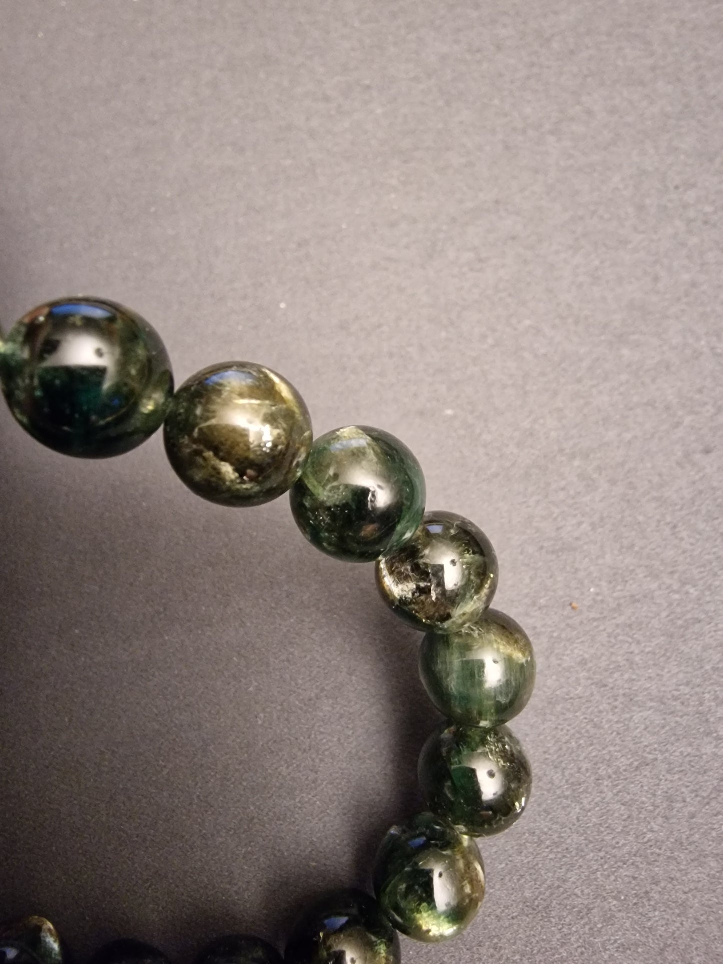 Bracelet Lepidolite verte 10mm, pièce exceptionnelle - Mylithovox 