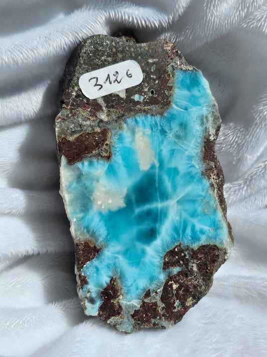 Larimar Brute