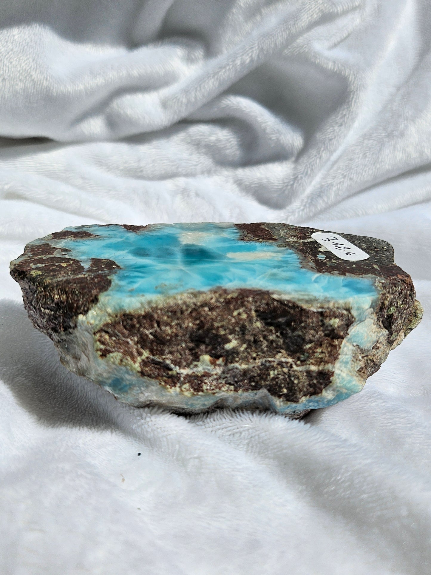 Larimar Brute