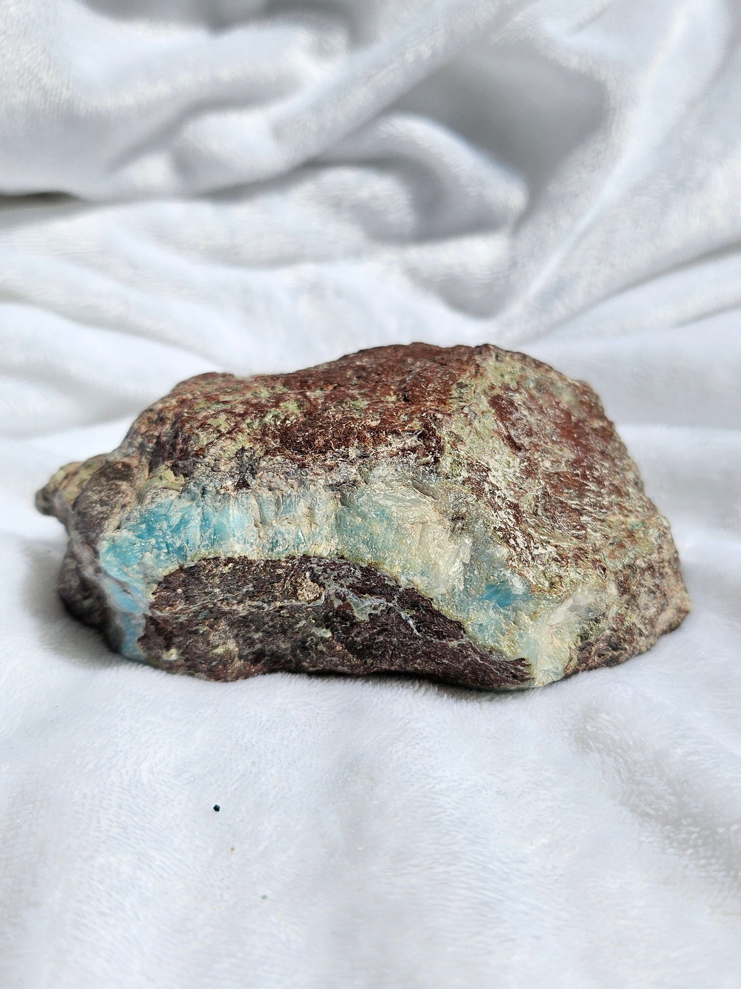 Larimar Brute